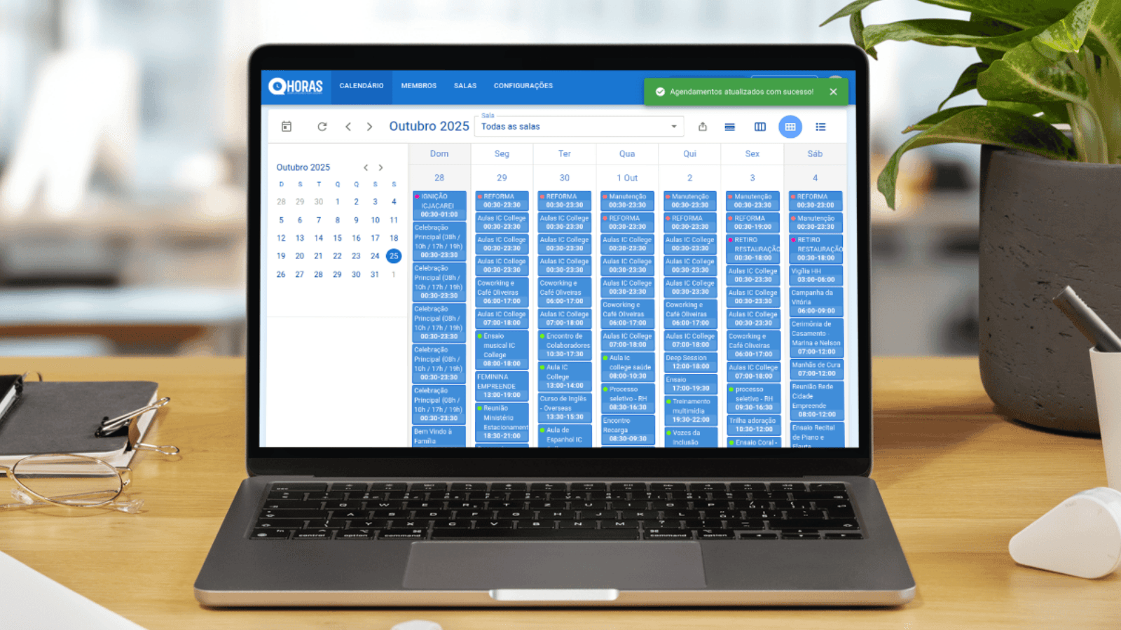 Painel e bot do Qhoras em ação